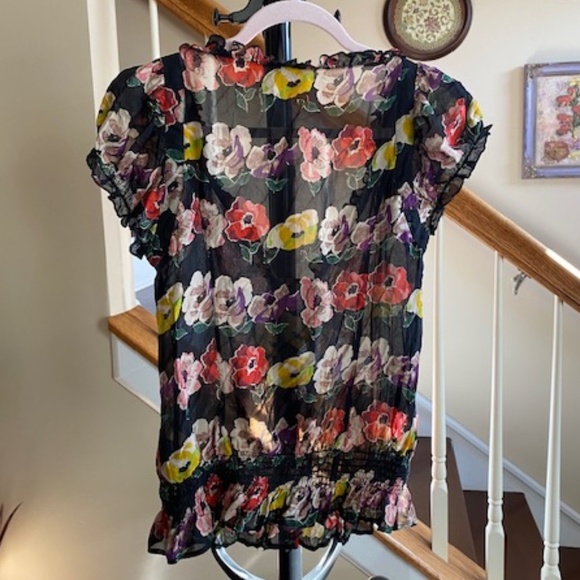 Ted Baker Silk Ruffled Blouse Black Floral Cap Sleeve Stretchy Boho Size 2 - Picture 3 of 13